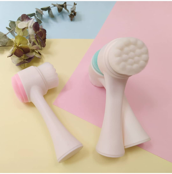 Cepillo facial manual, diferentes colores